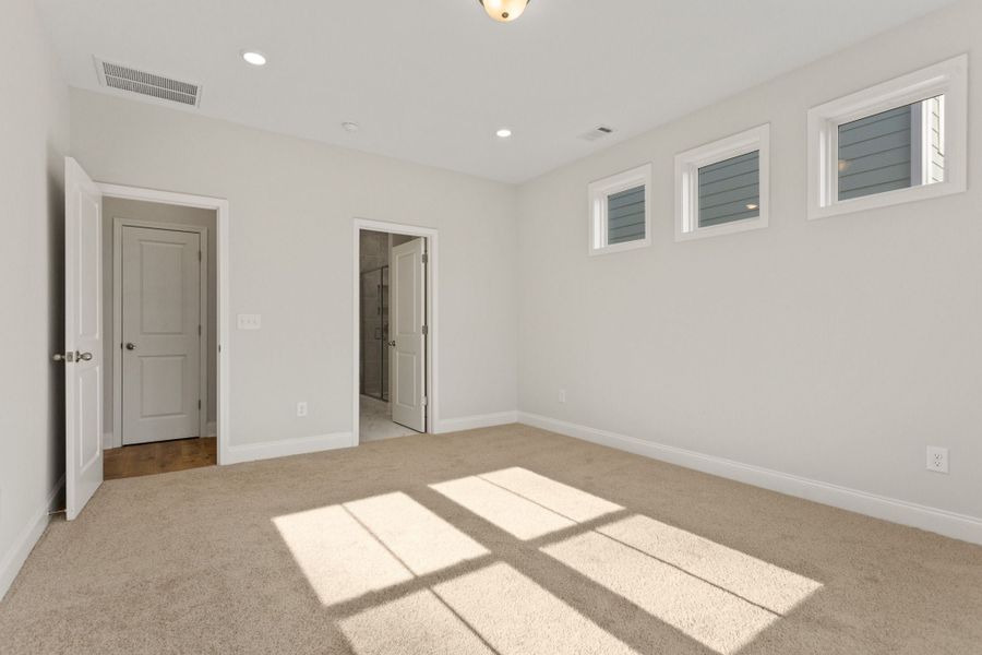 4br New Home in Simpsonville, SC.  - Slide 21