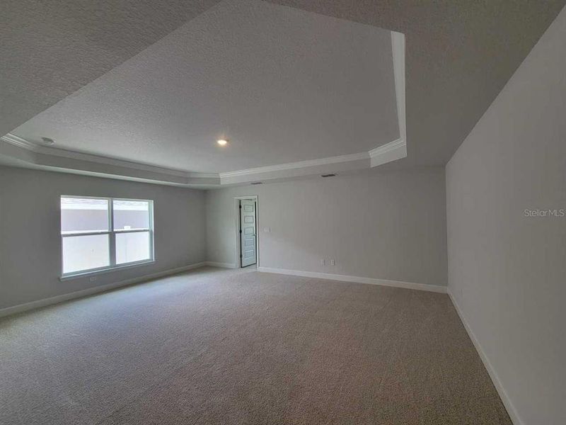 Spacious, unfurnished interior of a new home in Marion Oaks, Ocala (Image 18).