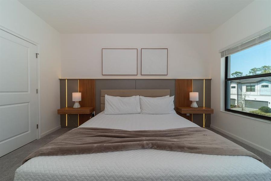 Furnished interior view inside a new home in , Orlando (Image 45).