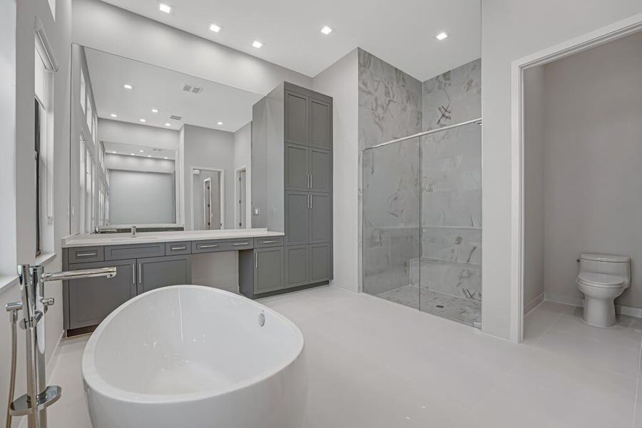 Furnished interior view inside a new home in Apex at Avenir, Palm Beach Gardens (Image 44). Furnished interior view inside a new home in Apex at Avenir, Palm Beach Gardens (Image 44).