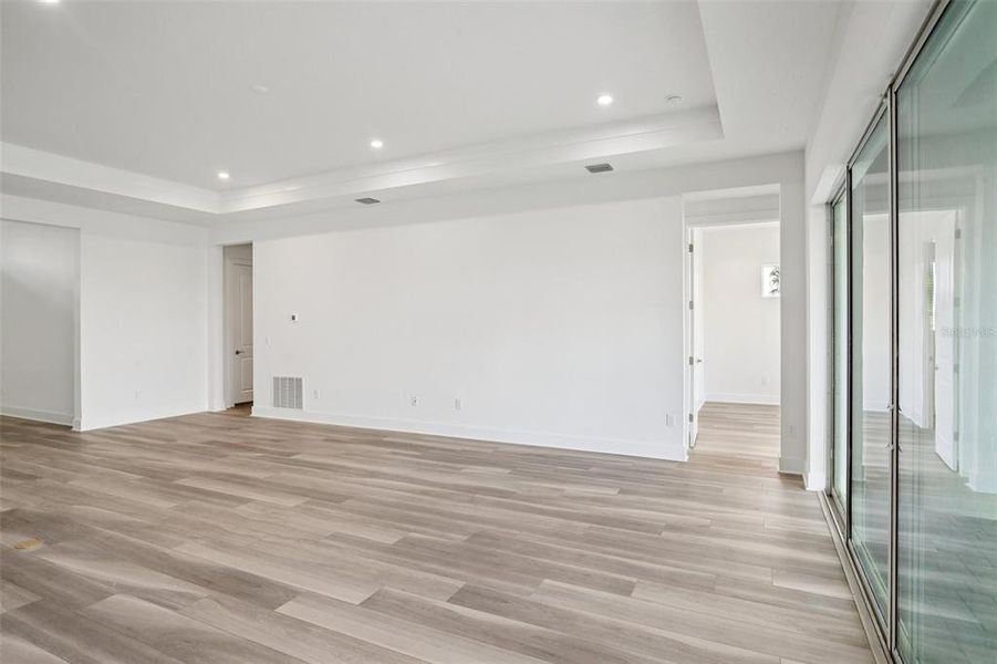 Spacious, unfurnished interior of a new home in Eagles Cove at Mirada, San Antonio (Image 22).