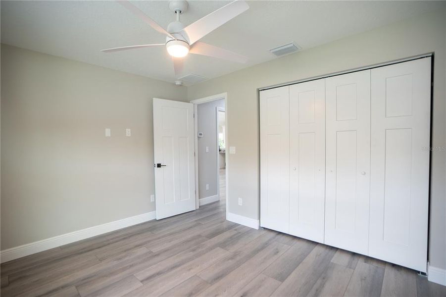 Spacious, unfurnished interior of a new home in , Dunnellon (Image 23).