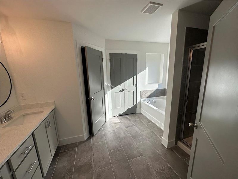 Furnished interior view inside a new home in , Buford (Image 9).