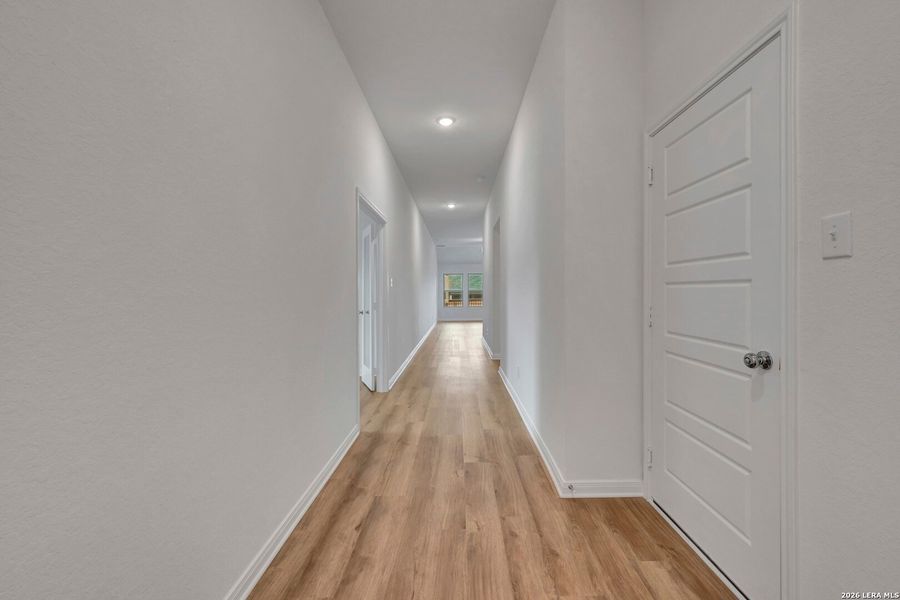 Spacious, unfurnished interior of a new home in Greenspoint Heights, Seguin (Image 29).