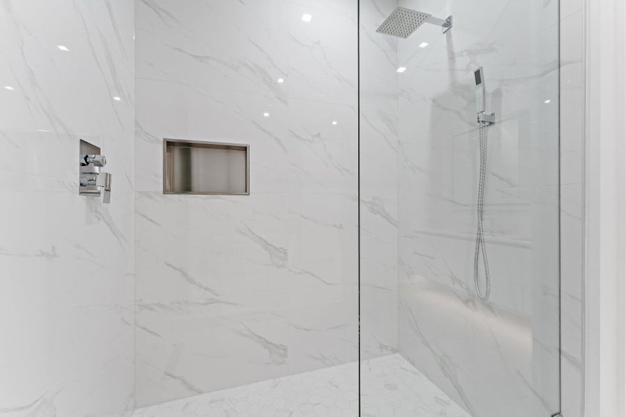 057-220LakeShoreDr-1219-WestPalmBeach-SM