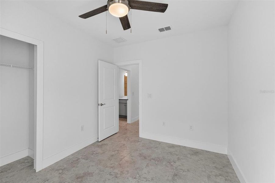 Spacious, unfurnished interior of a new home in , Port Charlotte (Image 27).