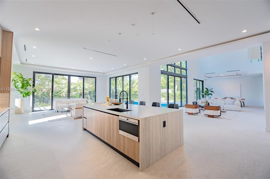 Community amenities in , Pinecrest (Image 44). Community amenities in , Pinecrest (Image 44).