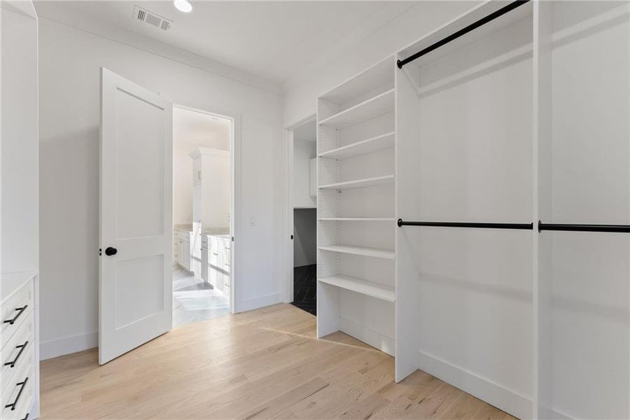 Image 87 of a home in . Image 87 of a home in .