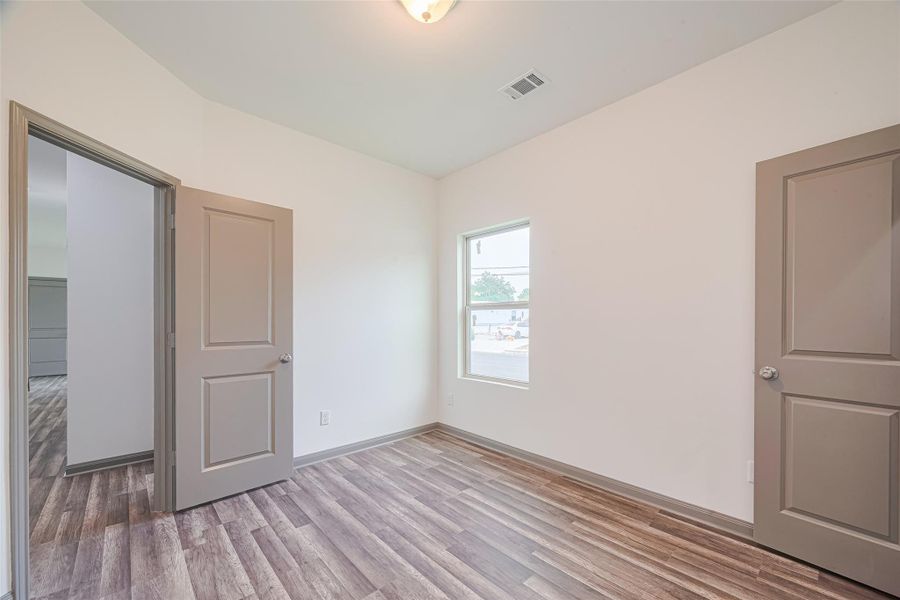 Image 43 of a home in . Image 43 of a home in .