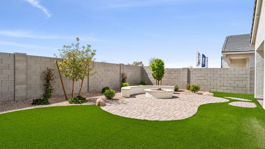 Exterior details and patio area of a home in Quail Ranch, San Tan Valley (Image 24).