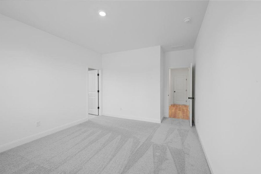 Spacious, unfurnished interior of a new home in Stratford Hills, Ball Ground (Image 14).