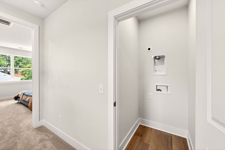 Spacious, unfurnished interior of a new home in Context at Oakhurst, Charlotte (Image 22).