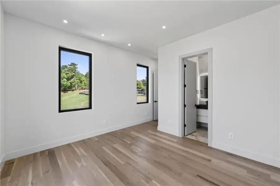 Spacious, unfurnished interior of a new home in , Smyrna (Image 81).