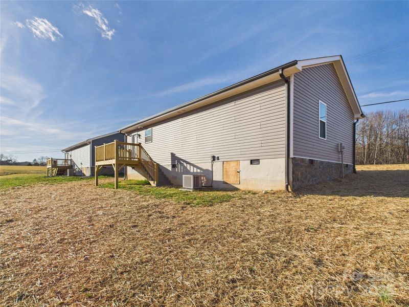 Exterior details and patio area of a home in , Hudson (Image 3).