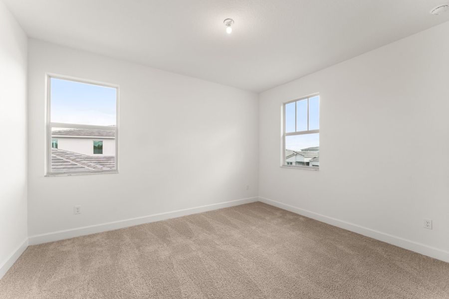 Spacious, unfurnished interior of a new home in Tradition, Port St. Lucie (Image 12).