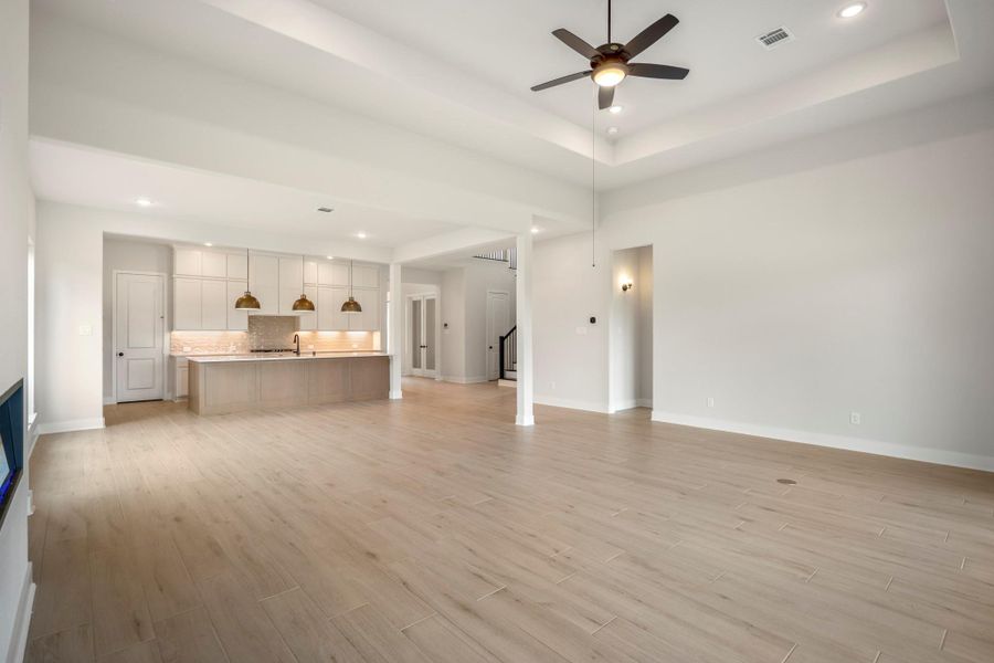 Spacious, unfurnished interior of a new home in ARTAVIA 55' Lots, Conroe (Image 42). Spacious, unfurnished interior of a new home in ARTAVIA 55' Lots, Conroe (Image 42).