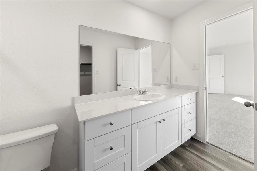 23. 205 Connecticut - Bath (4)