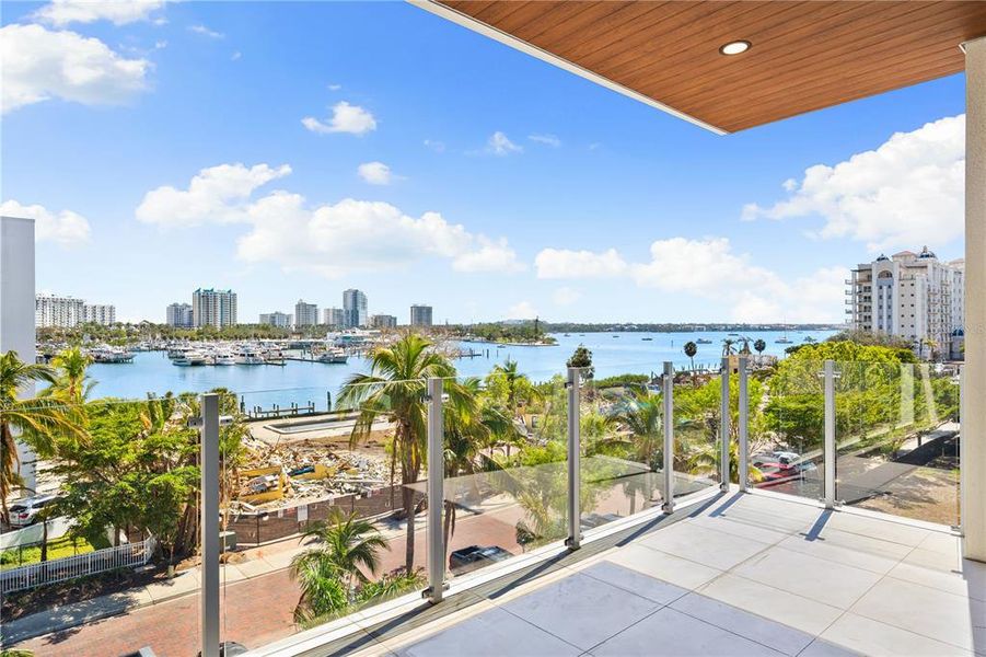 Image 32 of a home in .