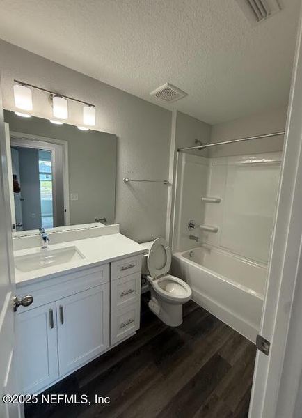 Furnished interior view inside a new home in , Jacksonville (Image 9).