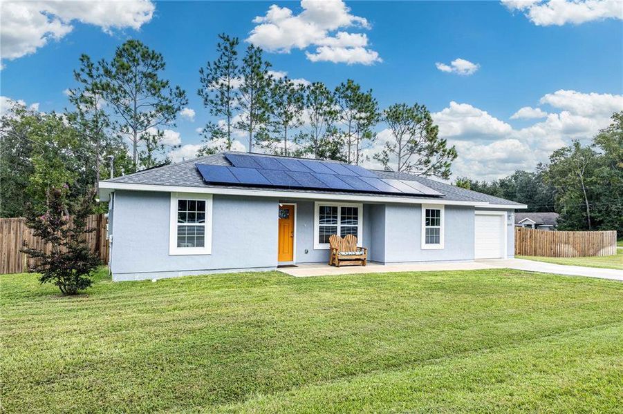 Exterior details and patio area of a home in , Belleview (Image 34).