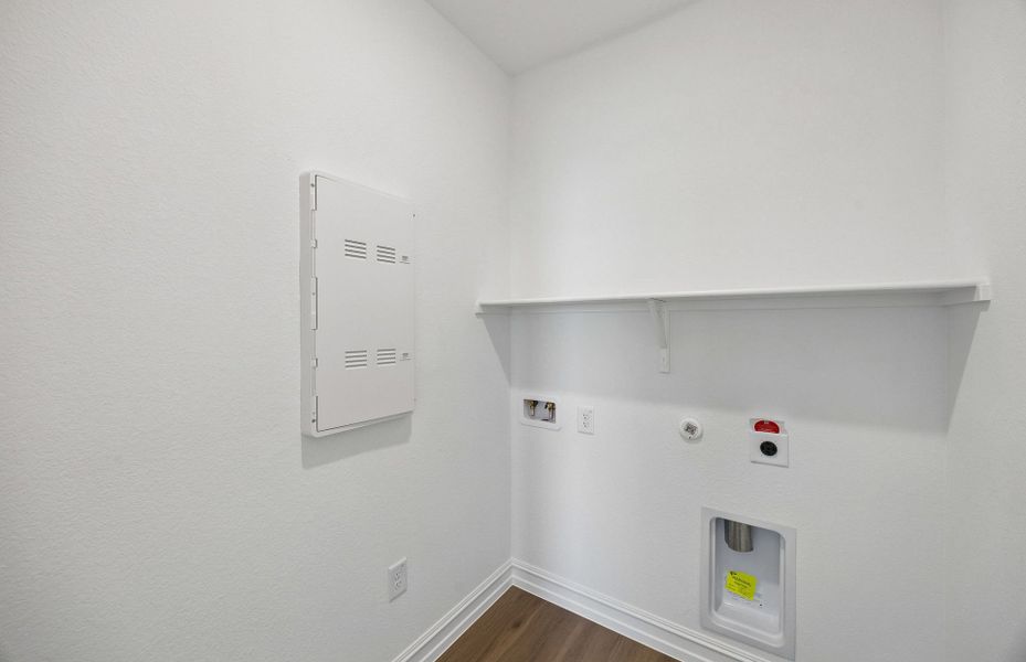 Spacious, unfurnished interior of a new home in Del Webb at Legacy Hills, Celina (Image 14).