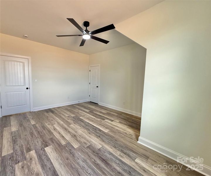 Spacious, unfurnished interior of a new home in , Waxhaw (Image 23). Spacious, unfurnished interior of a new home in , Waxhaw (Image 23).