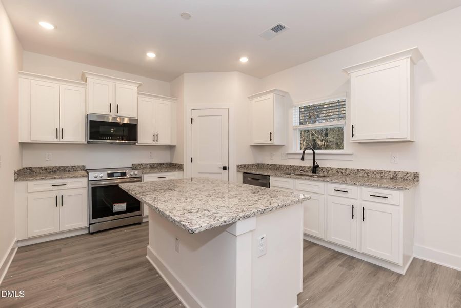 Kitchen 03 Kitchen 03