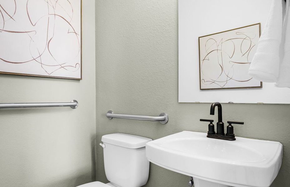 Representative furnished interior of a home built from the Fentress by Pulte Homes in Cameron Place, Austin (Image 64).