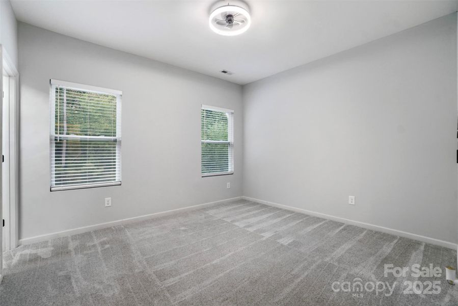 Spacious, unfurnished interior of a new home in , Charlotte (Image 8).