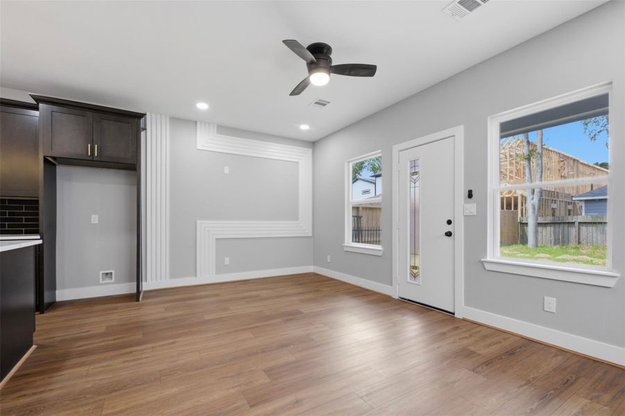 Spacious, unfurnished interior of a new home in , Houston (Image 23).