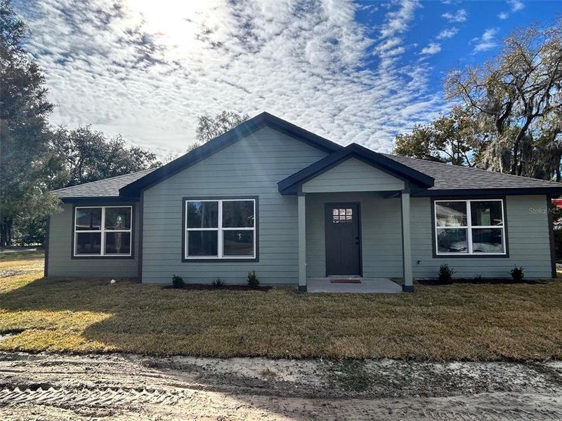 Image 10 of a home in .