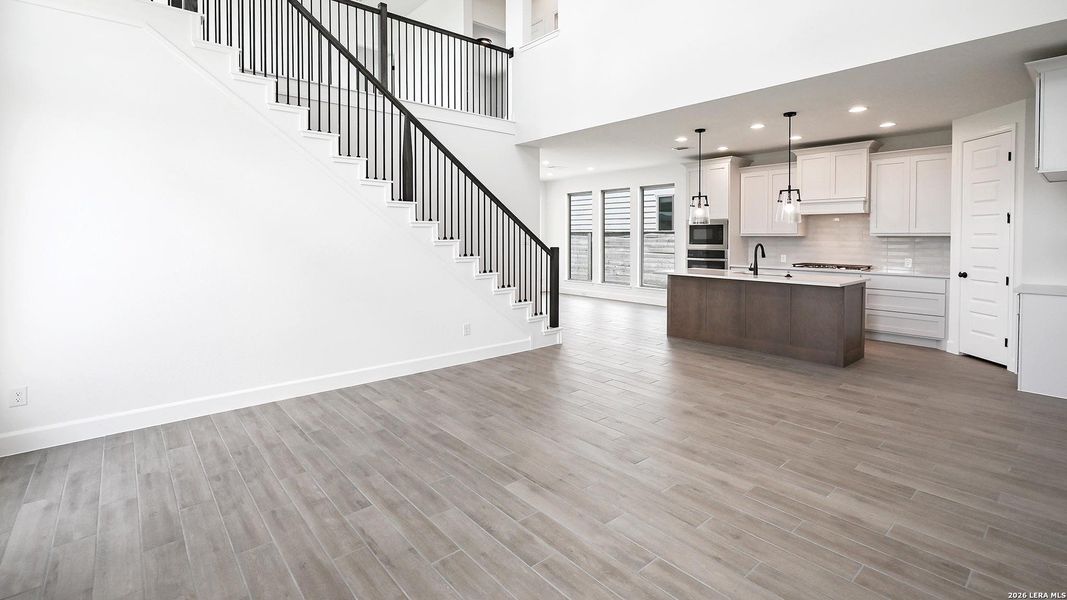 Spacious, unfurnished interior of a new home in Solms Landing, New Braunfels (Image 25).