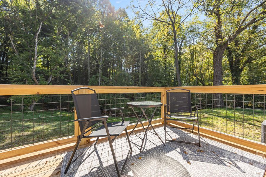 Community amenities in , Black Mountain (Image 35).