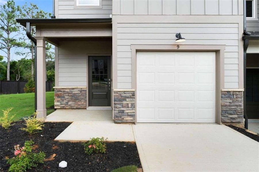 Exterior details and patio area of a home in , Cedartown (Image 44).