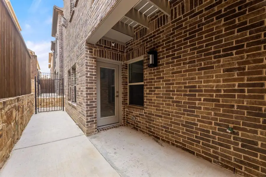 Exterior details and patio area of a home in , Lewisville (Image 3).