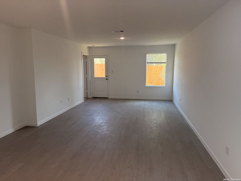 Spacious, unfurnished interior of a new home in Steelwood Trails, Marion (Image 6).