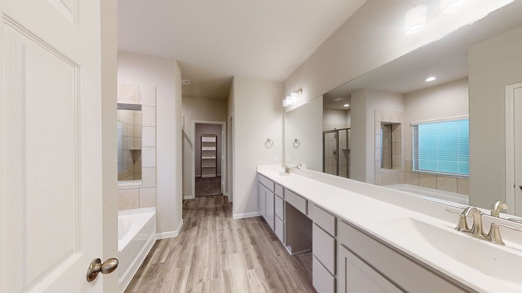 Representative furnished interior of a home built from the Floor Plan 2175 by Colina Homes in Grand Magnolia, Magnolia (Image 18).