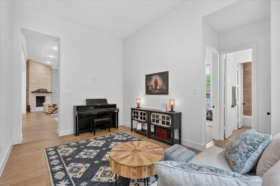 Furnished interior view inside a new home in Saddle Star Estates, Rockwall (Image 36).