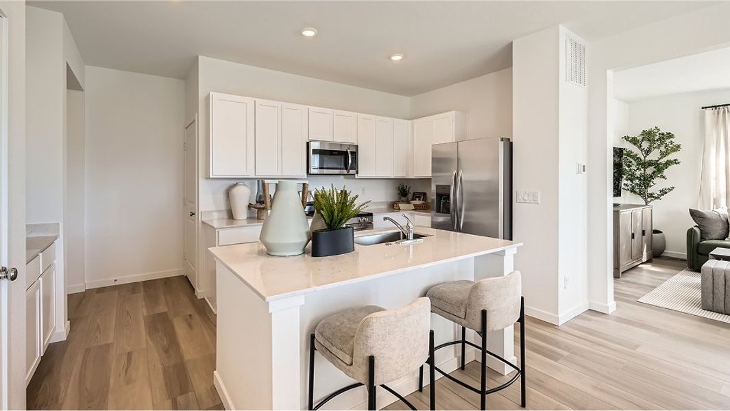 050925 1807 Vibrant II Kitchen F1