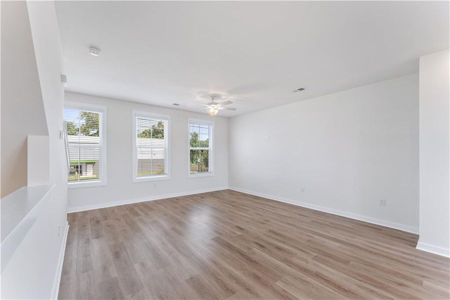 Spacious, unfurnished interior of a new home in Array, Atlanta (Image 18).