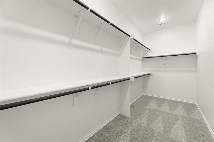 24. 3112 Yellow Pine - Closet