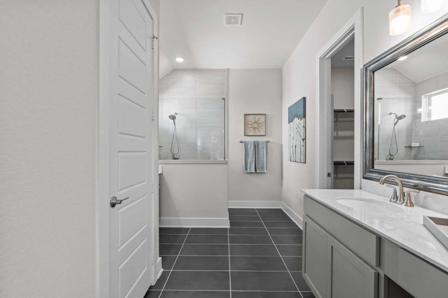 Furnished interior view inside a new home in Esperanza, Boerne (Image 31).