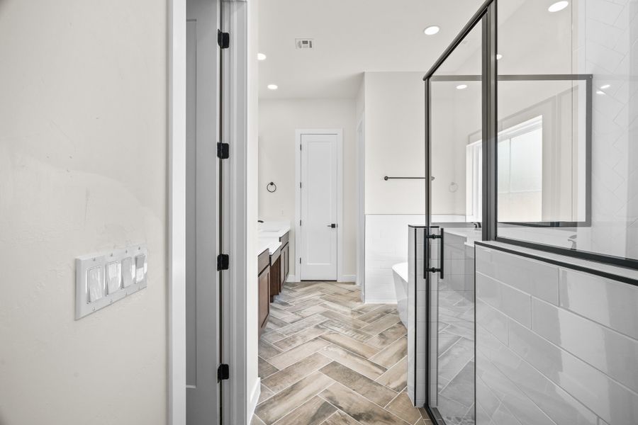 Image 102 representing the Scottsdale by LEH. Homes in Verdancia, El Paso, TX.