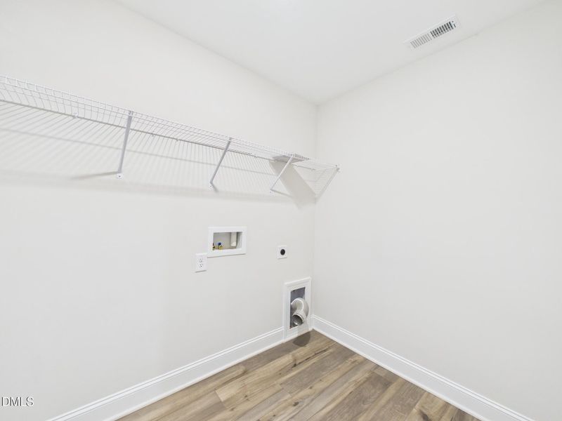 CAM01608G0-PR0122-STILL040