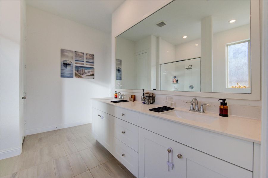 Furnished interior view inside a new home in Jordan Ranch: Vista Collection, Fulshear (Image 20).