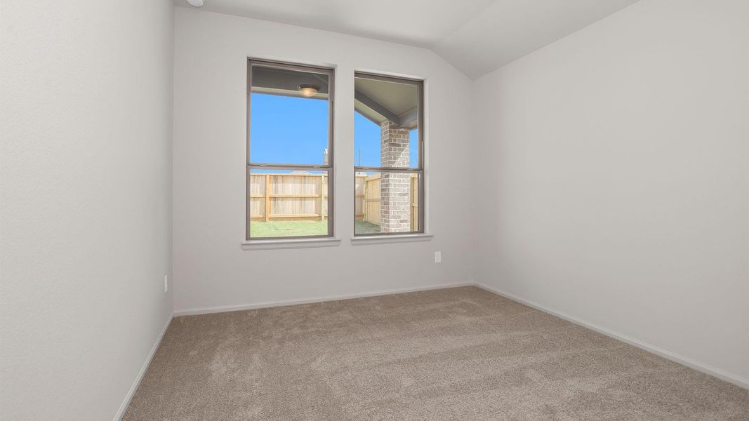 Spacious, unfurnished interior of a new home in Candela, Richmond (Image 8).