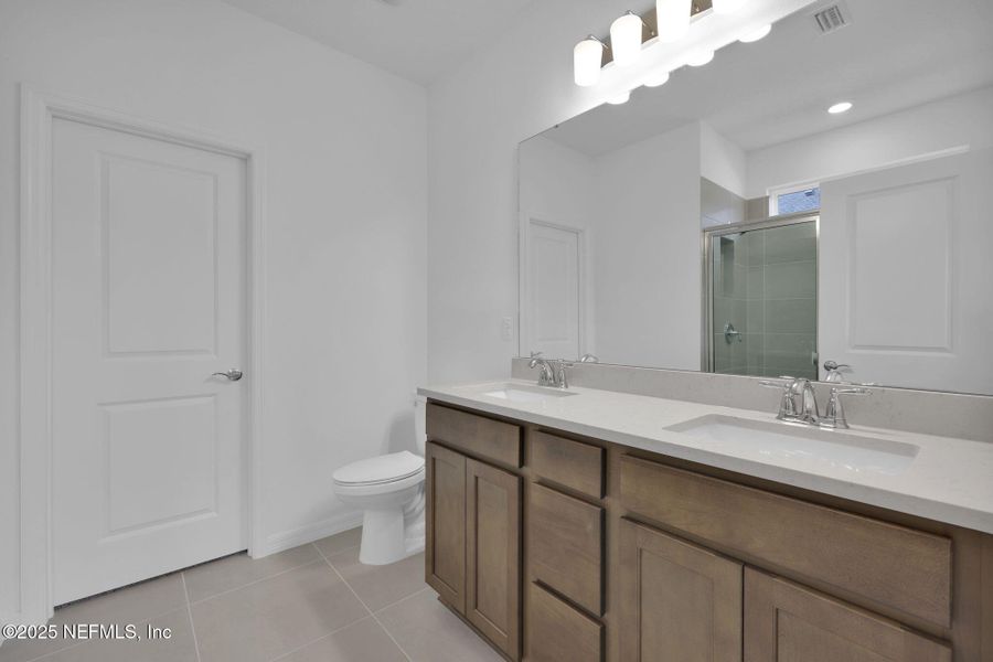 Furnished interior view inside a new home in Hyland Trail, Green Cove Springs (Image 14).