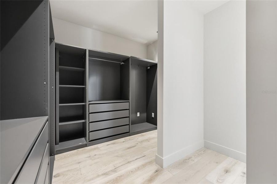 Image 36 of a home in .