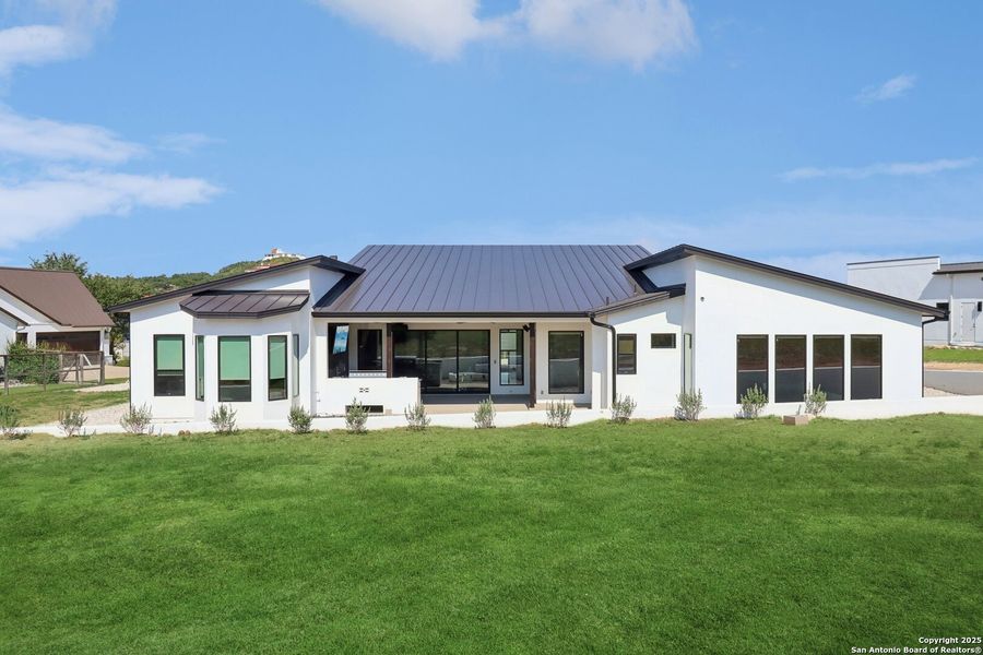 Front exterior of a new home in , San Antonio, TX, highlighting curb appeal (Image 20). Front exterior of a new home in , San Antonio, TX, highlighting curb appeal (Image 20).