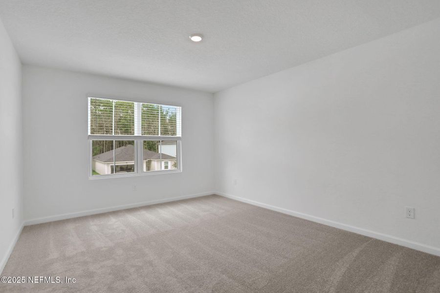 Spacious, unfurnished interior of a new home in Bellbrooke, Jacksonville (Image 38).